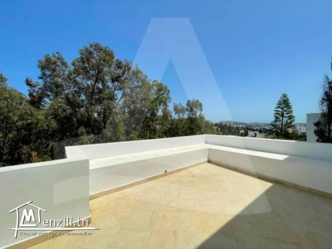 Villa meublée avec terrasse à louer à Gammarth