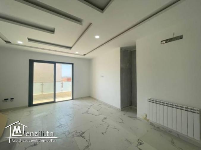 Location d'un appartement jamais habité à Cité Erriadh