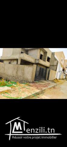 Maison inachevé à raoued itablissement thamer