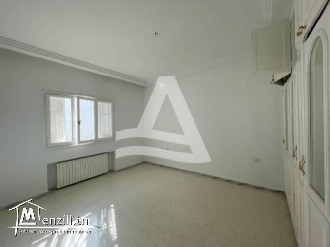 Location d'une Villa à Cité Erriadh