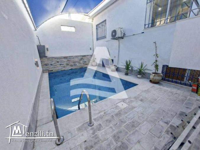 Location d'un Triplex avec piscine à Gammarth