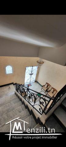 une belle maison a ras jebel