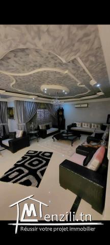 une belle maison a ras jebel