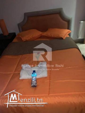 A Louer (Court durée ) une villa S6 pied dans l'eau situé à  Chatt Mariem