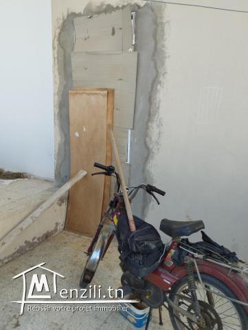 AV. Maison Centrale por un Petit Budjet