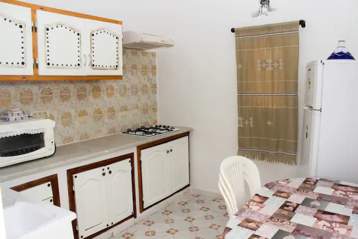 Charmant appartement de 4 pièces à louer à Tazdaine