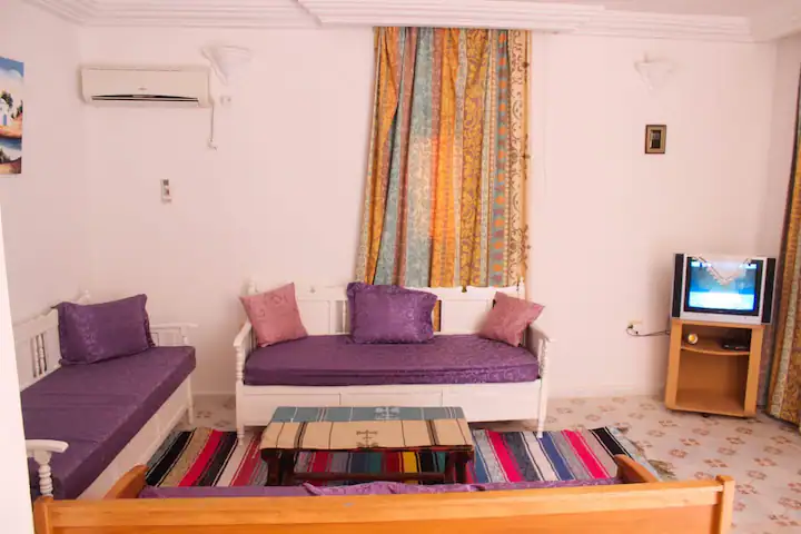 Charmant appartement de 4 pièces à louer à Tazdaine