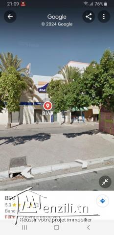 Deux locales commerciaux