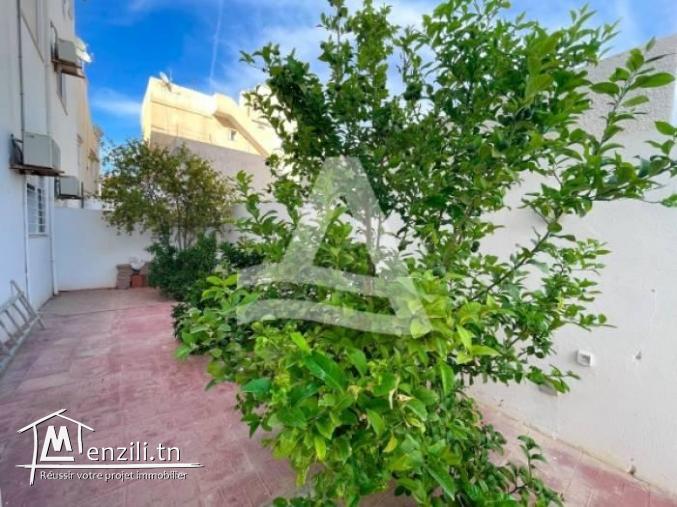 Location d'un appartement avec jardin à Cité Erriadh