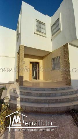 Magnifique Villa Neuve À Vendre À Houmt Souk Fatou