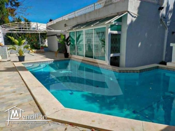 Location d'une luxueuse villa à Gammarth