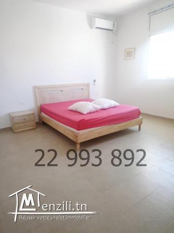 villa S+5 HAUT STANDING pied dans l’eau à kélibia ezzahra plage