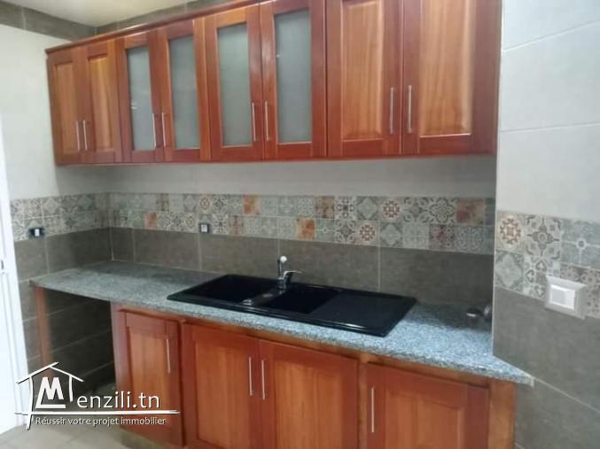 une villa de  580 m²   à el haouaria