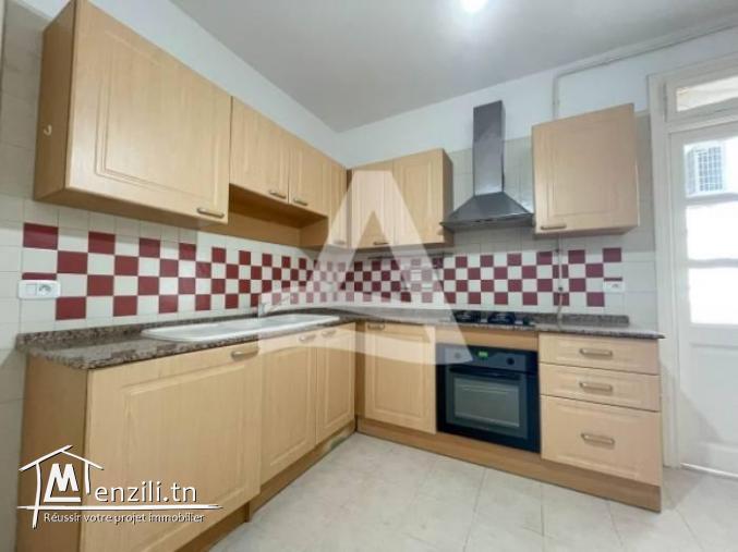 Location d'un appartement S3 vide à Gammarth