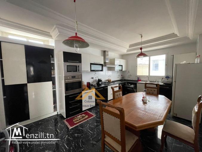 A vendre appartement à chott mariem