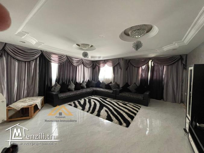 A vendre appartement à chott mariem