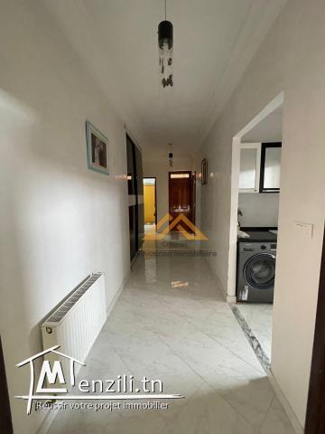 A vendre appartement à chott mariem