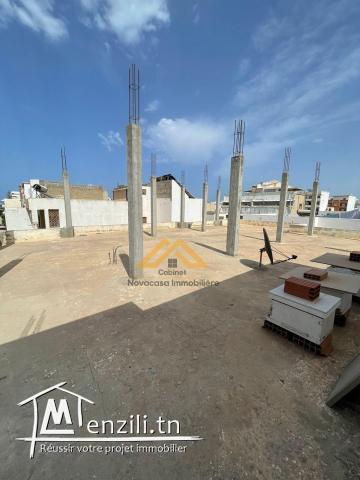 A vendre appartement à chott mariem
