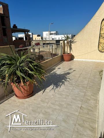 Villa à vendre meublée située à cité riadh 2 Borj cedria