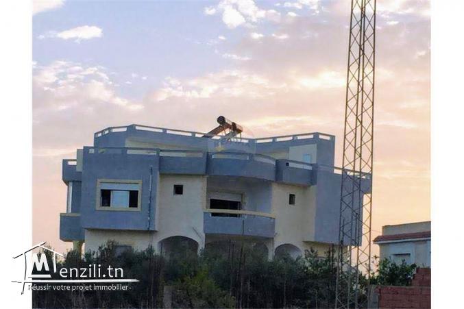 une grande villa à 100m de la plage sableuse de Dar Allouch