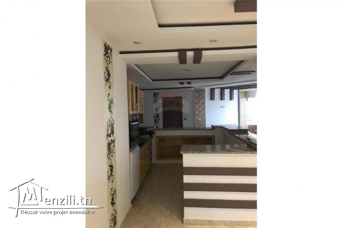 une grande villa à 100m de la plage sableuse de Dar Allouch