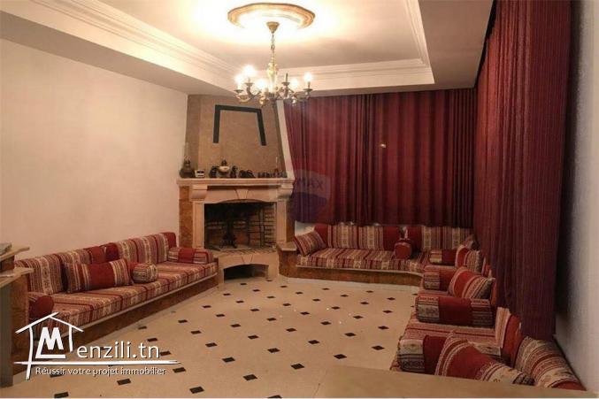 une grande villa à 100m de la plage sableuse de Dar Allouch