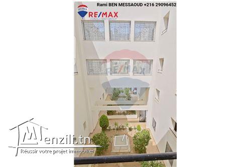 Appartement - Avec Jardin au premier étage vue sur mer