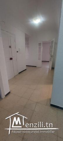 Maison à louer  rue de la république Grombalia