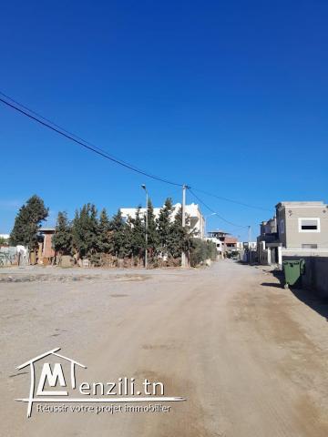 un terrain constructible à dar allouche centre ville