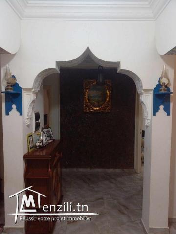 La maison bâtie sur un terrain d'une superficie de 218 m²  à kelibia