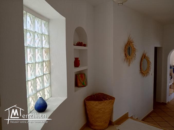 Une villa et deux appartements à Haouaria plage