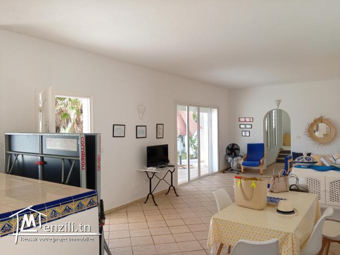 Une villa et deux appartements à Haouaria plage