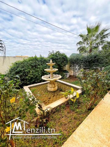 Belle Villa à Le Bardo avec deux étages séparés et grand garage