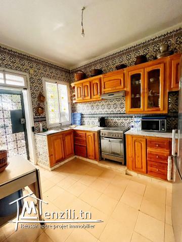 Belle Villa à Le Bardo avec deux étages séparés et grand garage