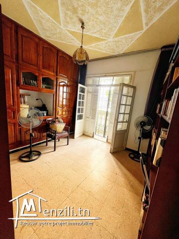 Belle Villa à Le Bardo avec deux étages séparés et grand garage