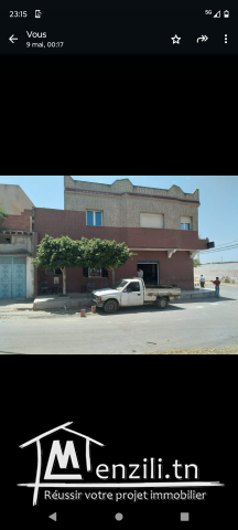 Vend maison et local commercial