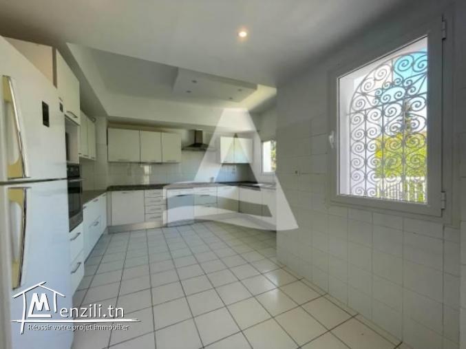 Location d'une  Villa à Gammarth
