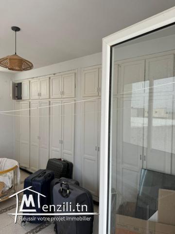 villa composée de deux étages séparés