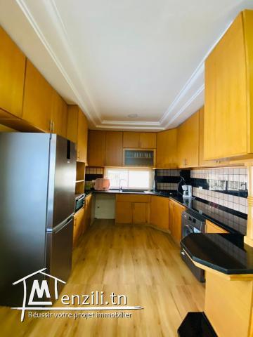 villa avec piscine à Aghir