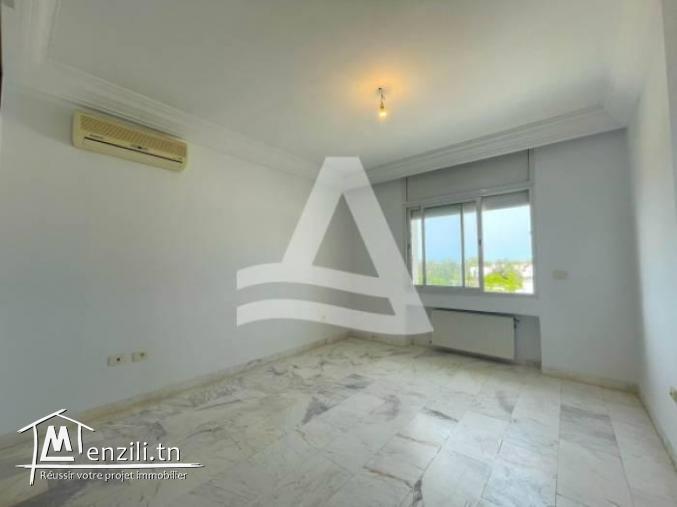 Location d'un joli appartement S2 avec terrasse à Gammarth