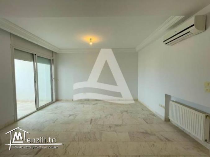 Location d'un joli appartement S2 avec terrasse à Gammarth