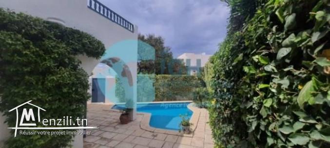 A LOUER UN DUPLEX MEUBLE AVEC PISCINE AU GOLDEN TULIPE GAMMARTH