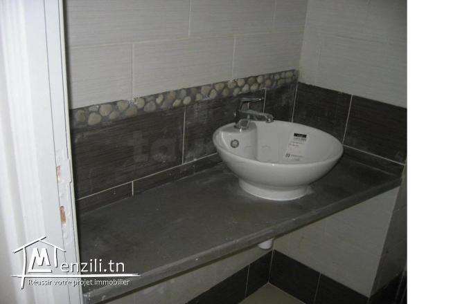 Appartement Haut Standing sis à cité Wahat