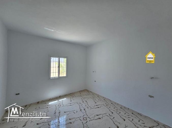 A vendre grande villa avec titre bleu Individuel à Mahboubine Djerba