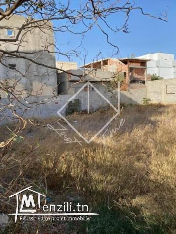 Terrain à  vendre  de superficie 550m2 situé à l’mnihla 