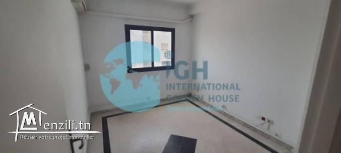 [ BUREAU A LOUER AU LAC 1 ]