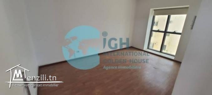 [BUREAU A LOUER AU LAC 1]