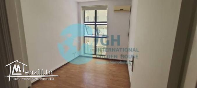 [BUREAU A LOUER AU LAC 1]