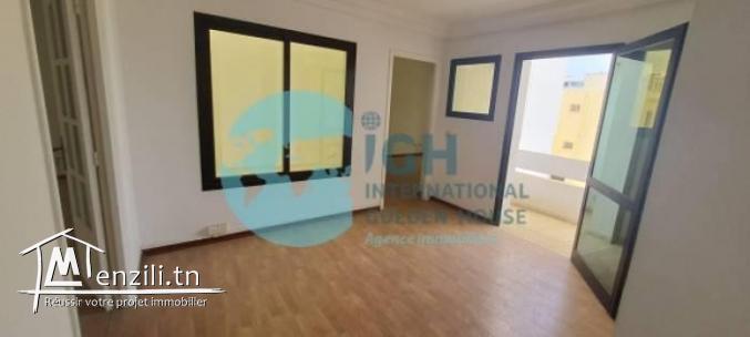 [BUREAU A LOUER AU LAC 1]