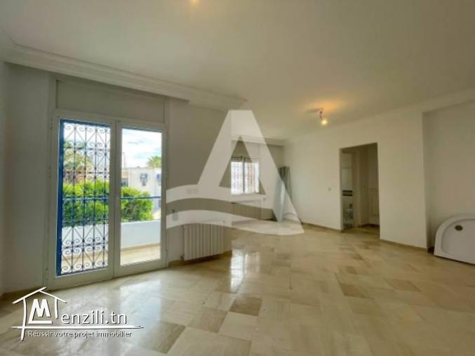 Triplex S3 vide à louer à Gammarth